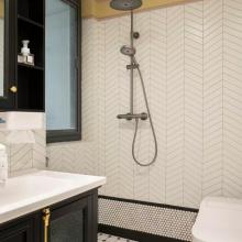 66m2悶罐房變身法式陽光宅，拆一墻，實現(xiàn)小戶型的驚艷逆襲！