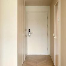 奶油色75㎡的“云朵小屋”，自然清新、高級(jí)又治愈，深深愛上了