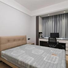 138㎡極簡(jiǎn)黑白灰：仿若隔山燈火，清簡(jiǎn)溫情的家居美學(xué)！