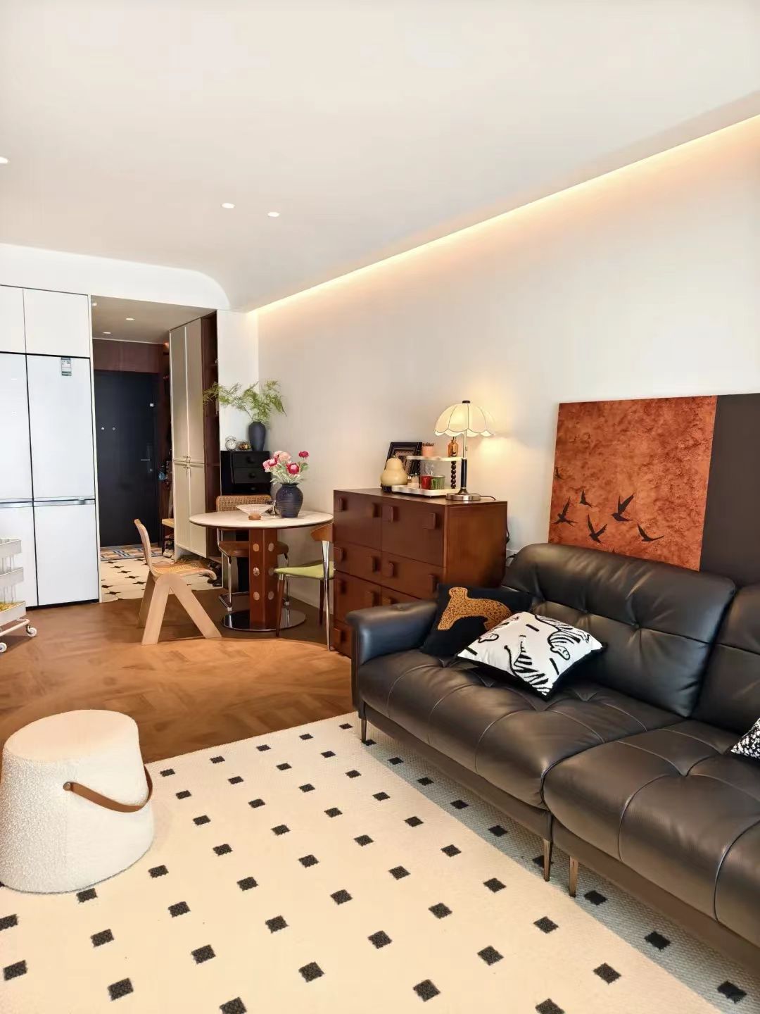 省錢不出錯(cuò)！60㎡小兩室中古風(fēng)裝修，也能顯開闊